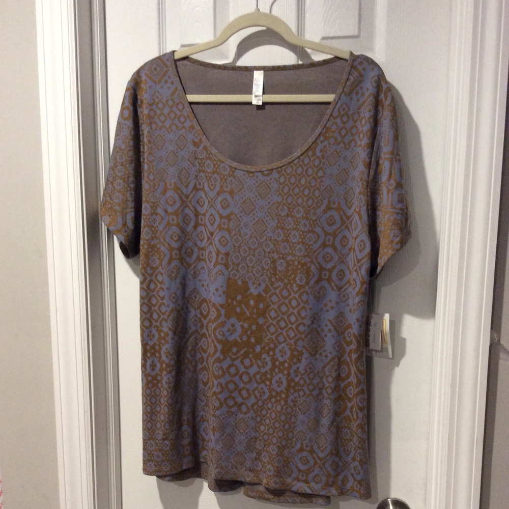 LulaRoe Classic T top shirt, 2XL Brand New